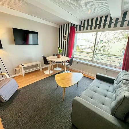 Appartement Lumineux Et Renove Pres De Montmartre 